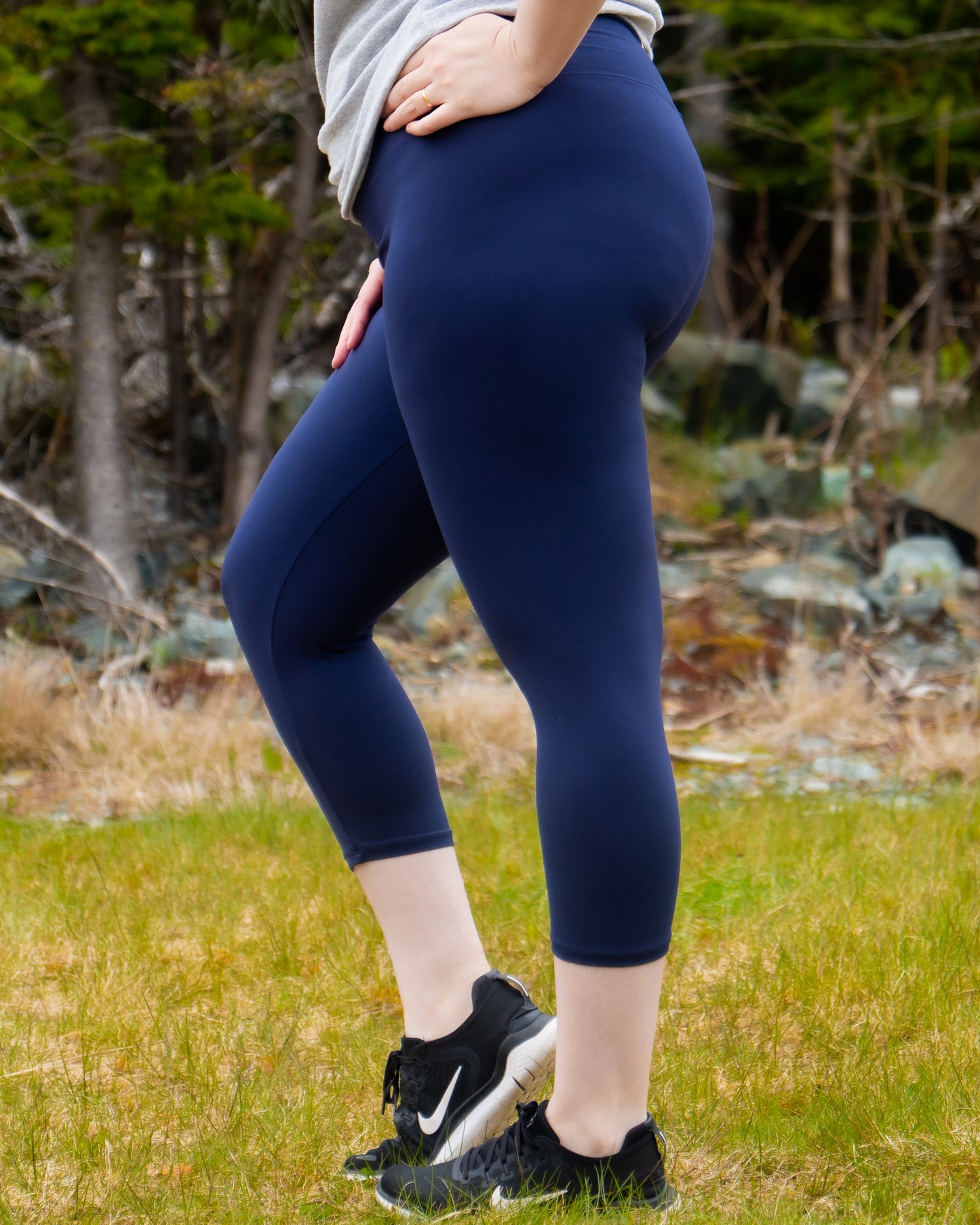 Aurora Capris